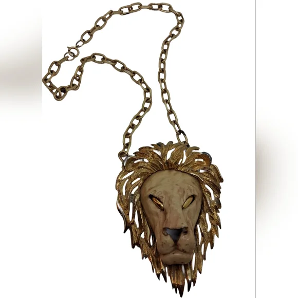 Vintage 1970s Oversized Lion Head Statement Necklace Gold Tone - Picture 3 of 11